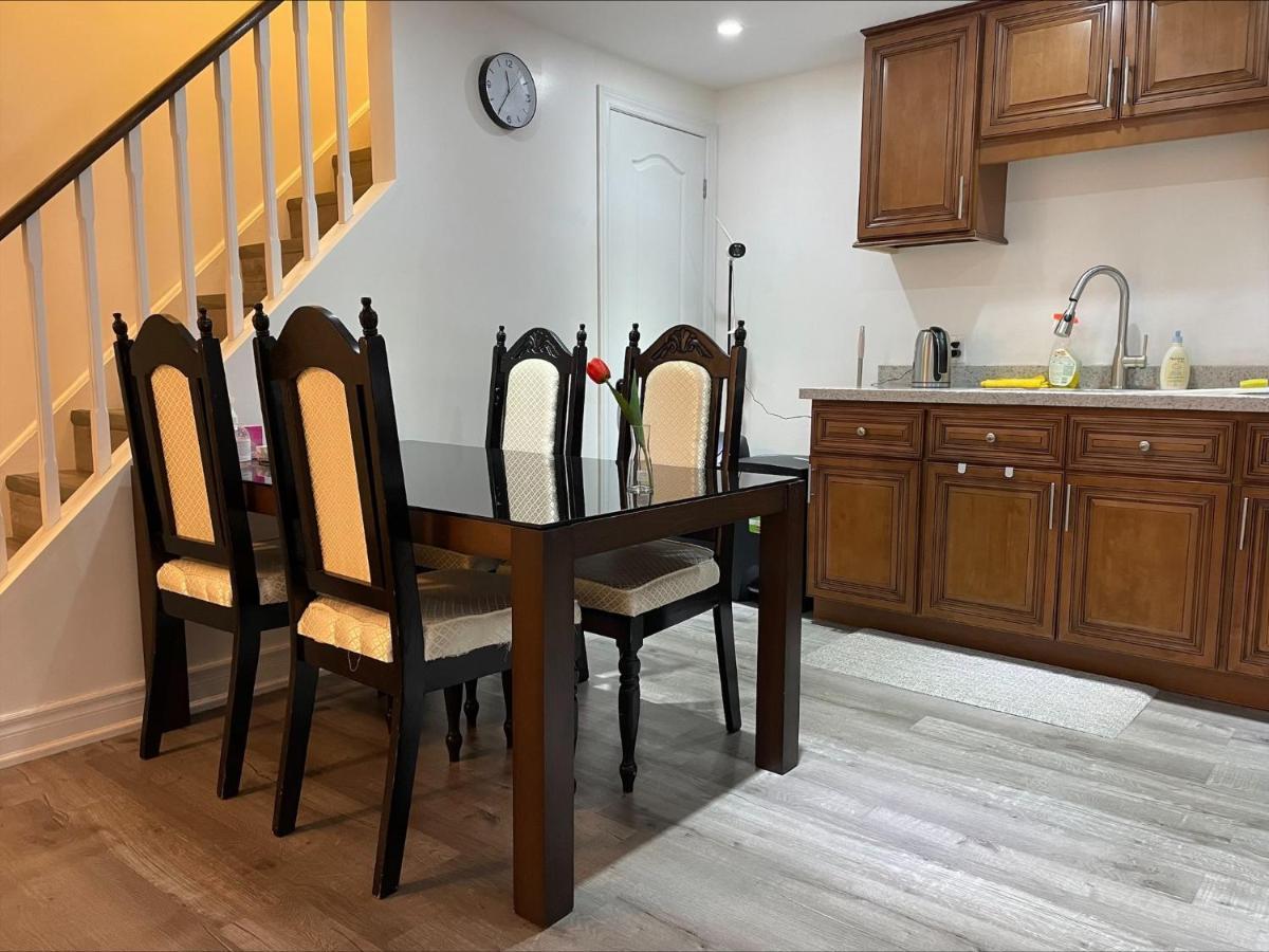 Btn Family-Style Bustling Area Self-Check-In So Fast Fiber Net Free Parking Appartement Toronto Buitenkant foto