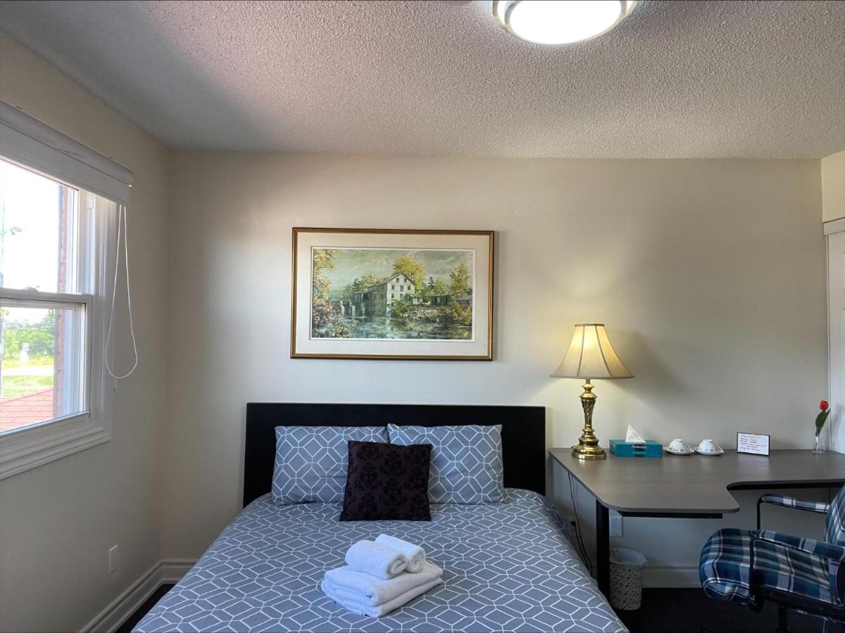 Btn Family-Style Bustling Area Self-Check-In So Fast Fiber Net Free Parking Appartement Toronto Buitenkant foto